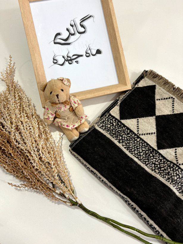 شال پاییزه وارداتی اسکاچی طرح لوزی