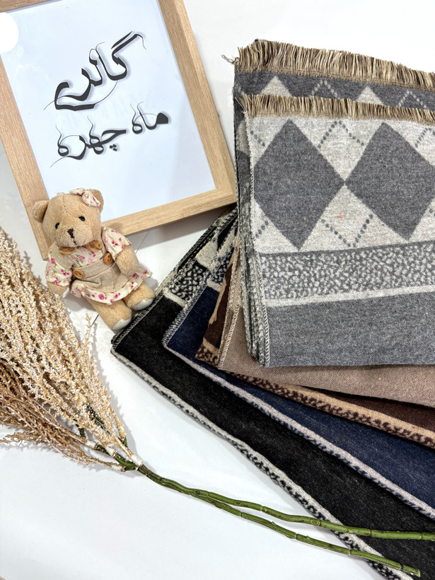 شال پاییزه وارداتی اسکاچی طرح لوزی