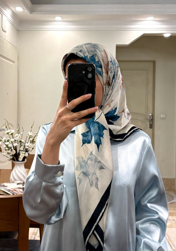 روسری ابریشم برگ پاییزی